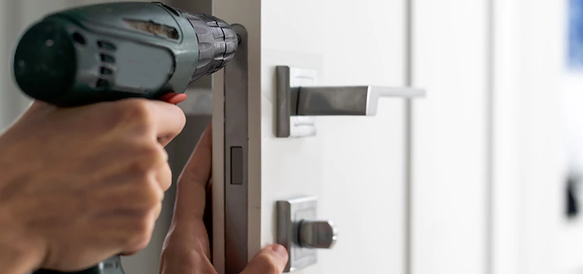 Locksmith For Lock Replacement Near Me in Margate, FL