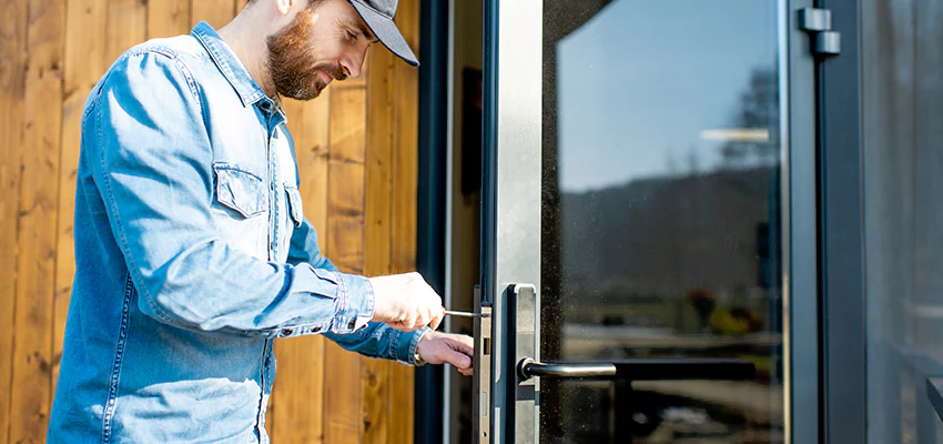 Frameless Glass Storefront Door Locks Replacement in Margate, FL